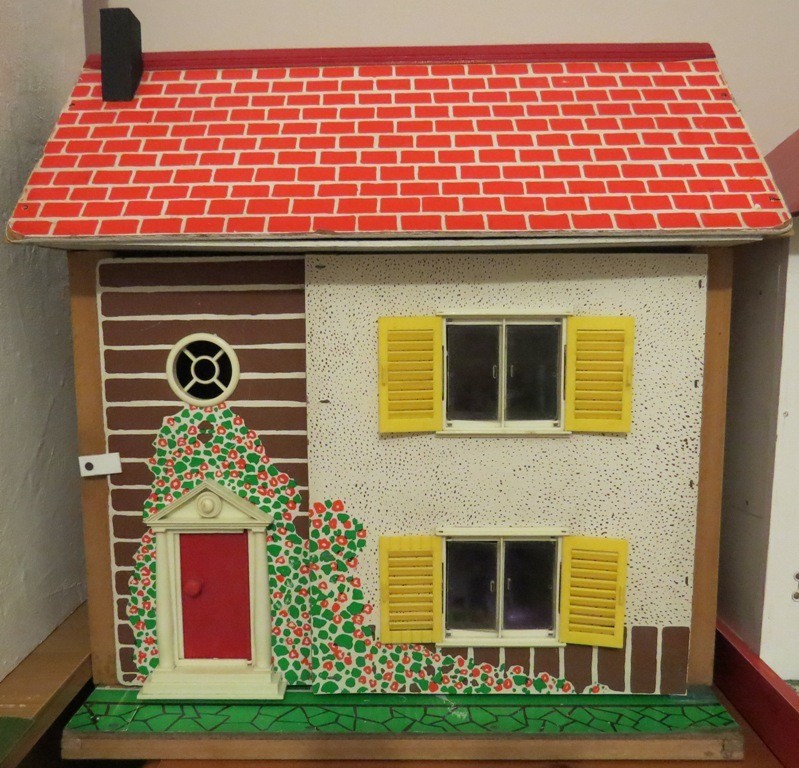 dolls houses for sale on gumtree